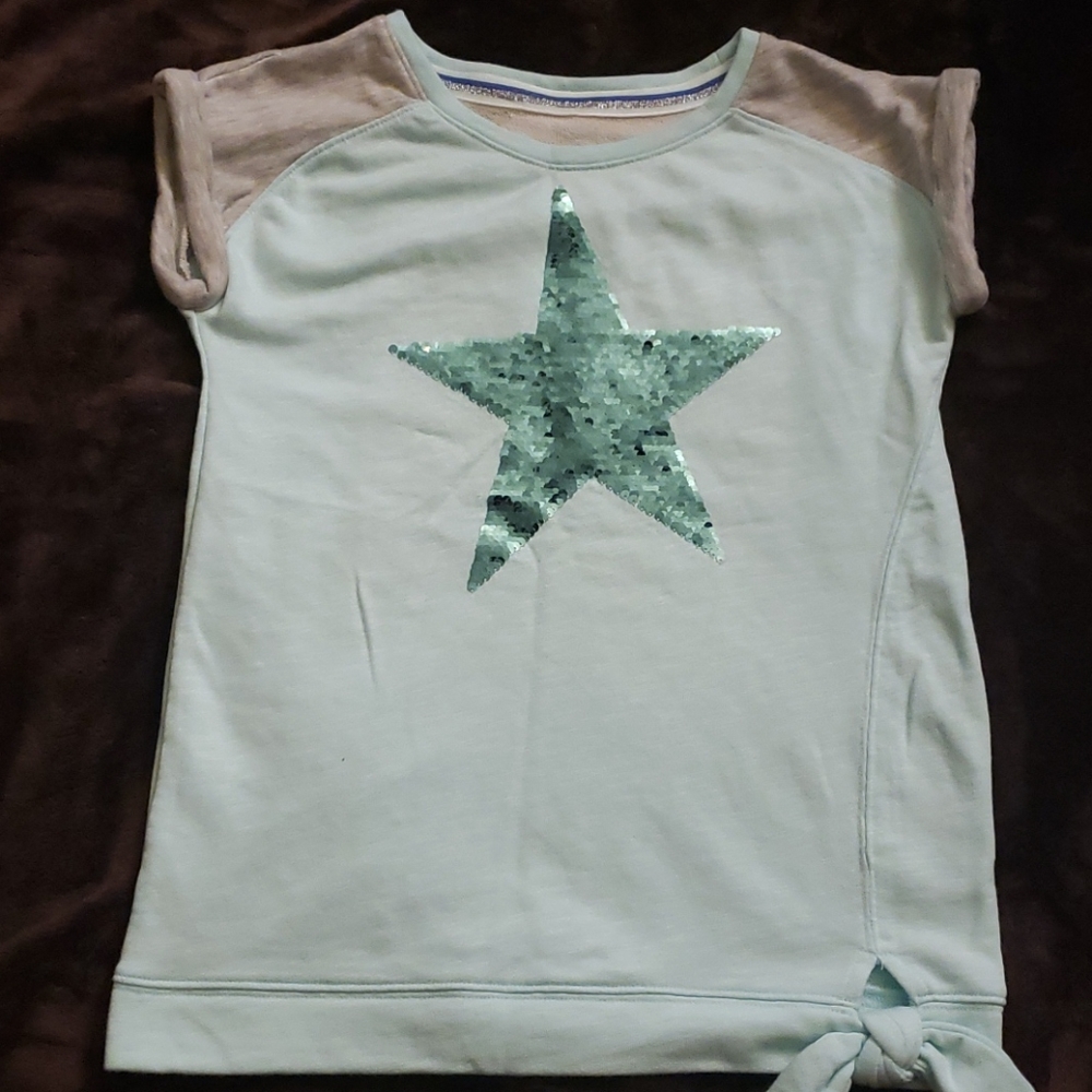 Girls short-sleeved shirt with reversible heart